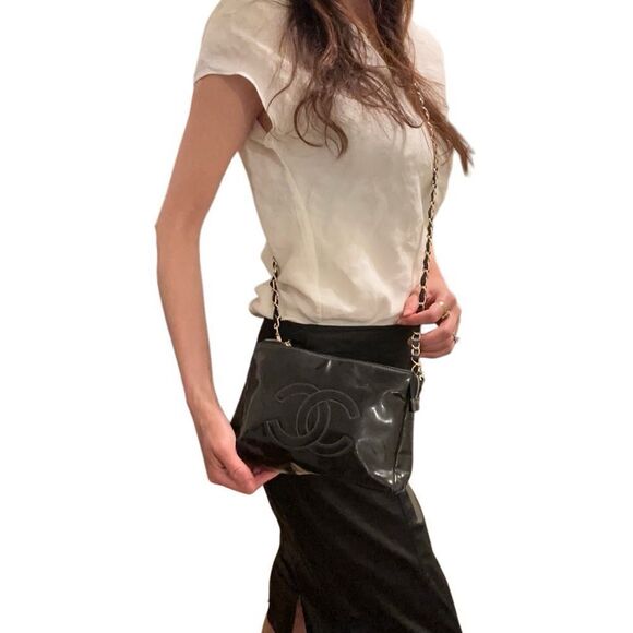 Chanel Black Pouch Bag with Iconic Logo added chain - Picture 15 of 16